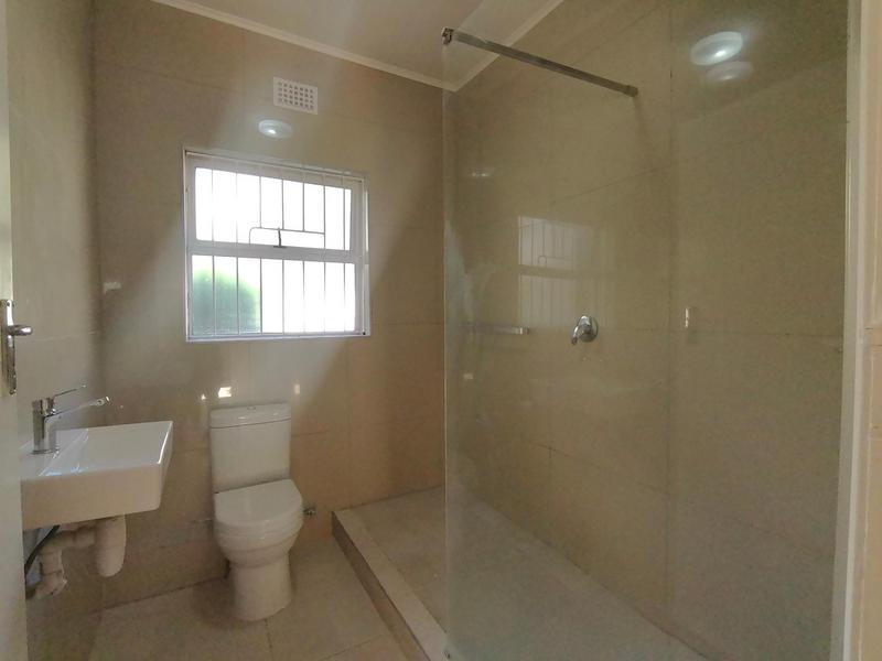 To Let 1 Bedroom Property for Rent in Vredehoek Western Cape